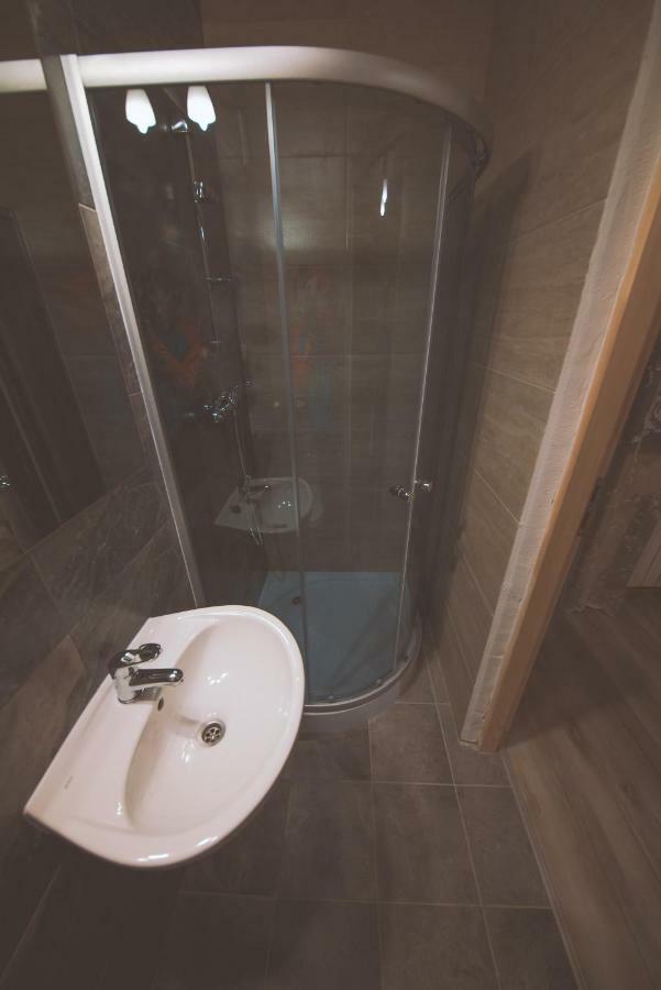 Pokoje I Apartamenty Nad Potokiem Zakopane Ngoại thất bức ảnh