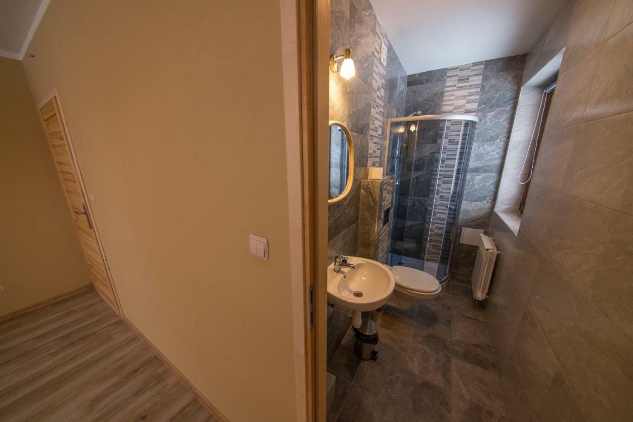 Pokoje I Apartamenty Nad Potokiem Zakopane Ngoại thất bức ảnh